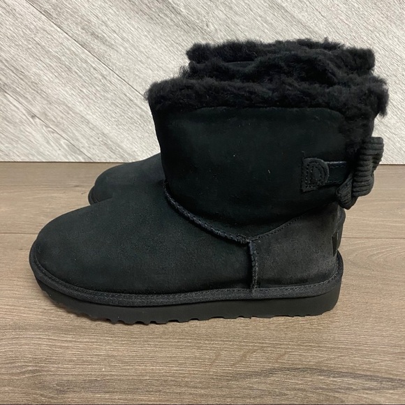 UGG | Mini Bailey Corduroy Bow Boots Black 6 NEW - Picture 9 of 11